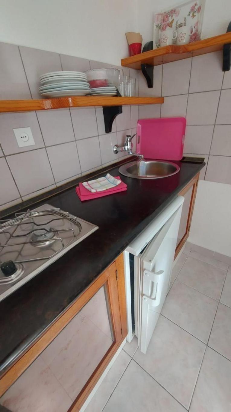 Apartment Brane Bol Eksteriør billede