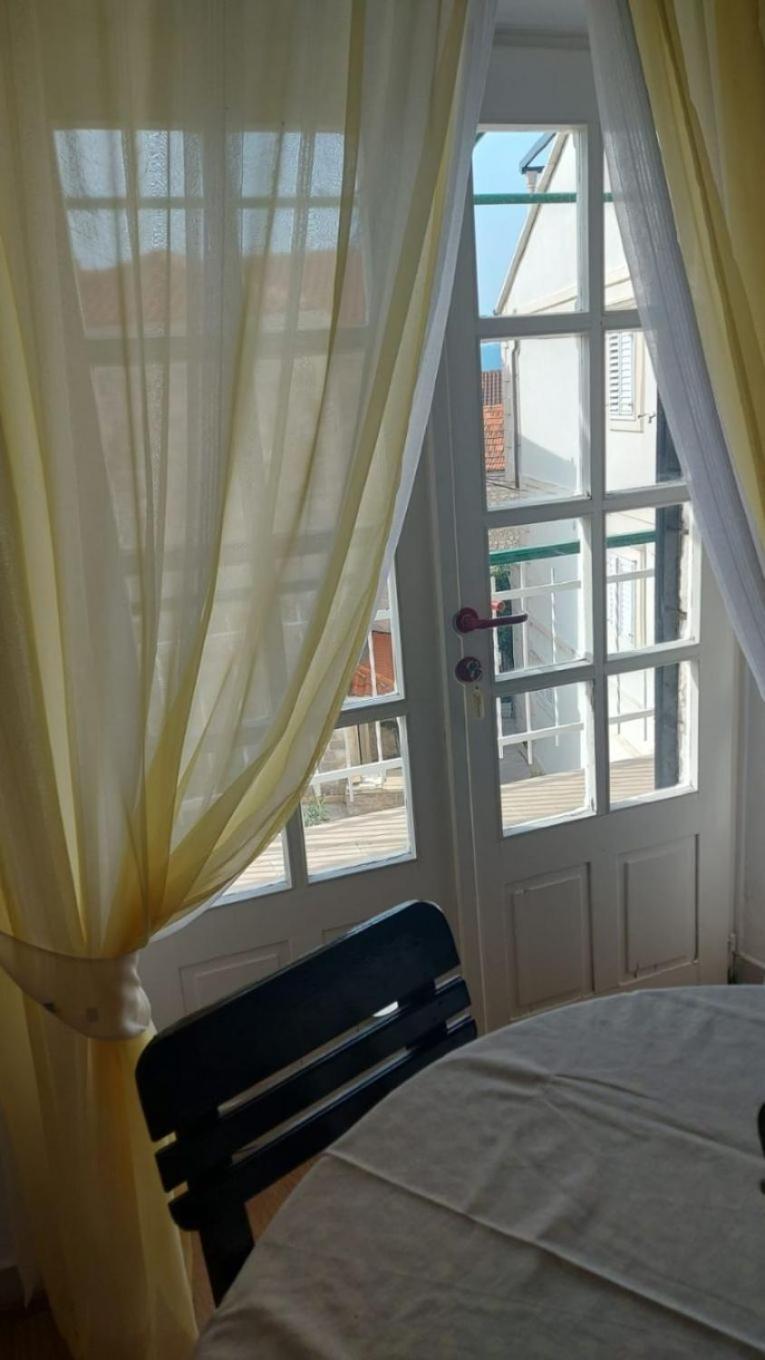 Apartment Brane Bol Eksteriør billede
