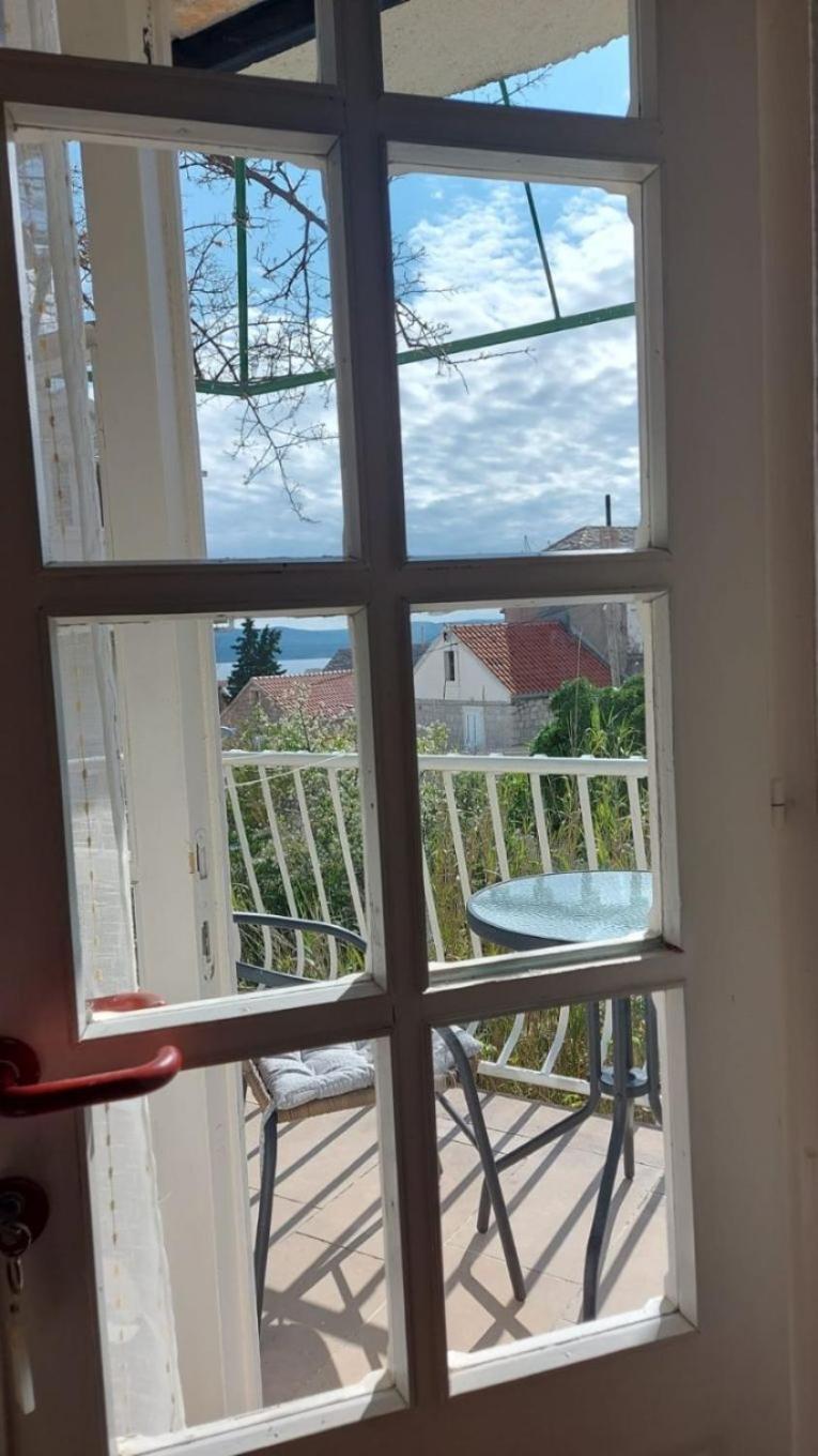 Apartment Brane Bol Eksteriør billede