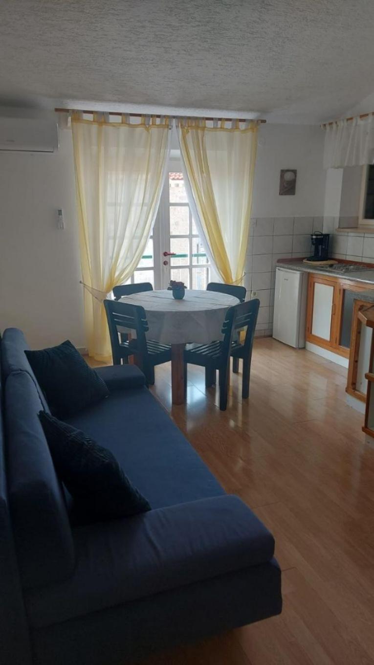Apartment Brane Bol Eksteriør billede