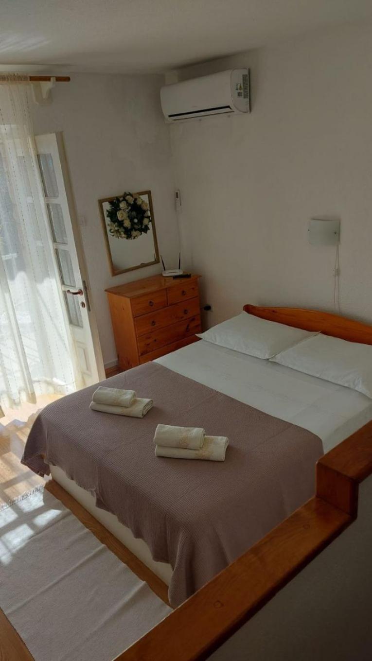 Apartment Brane Bol Eksteriør billede